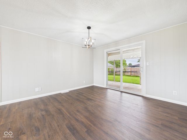 3180 S 200 E, Anderson, IN 46017