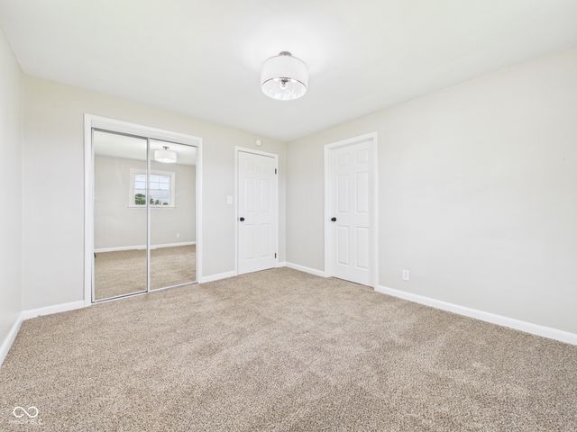 3180 S 200 E, Anderson, IN 46017