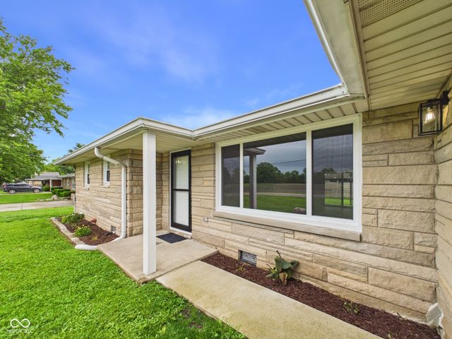3180 S 200 E, Anderson, IN 46017