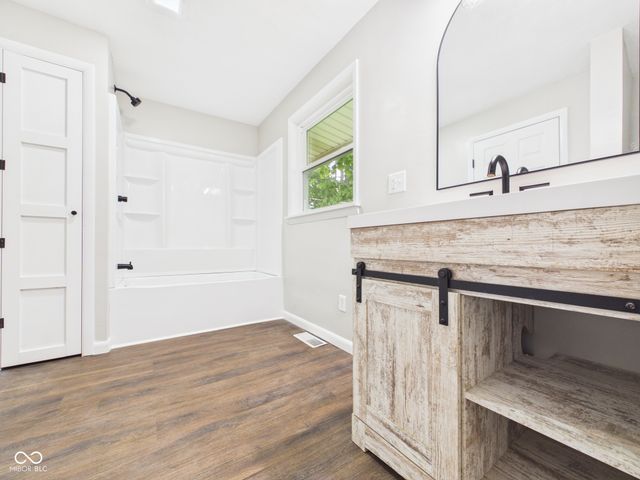 3180 S 200 E, Anderson, IN 46017