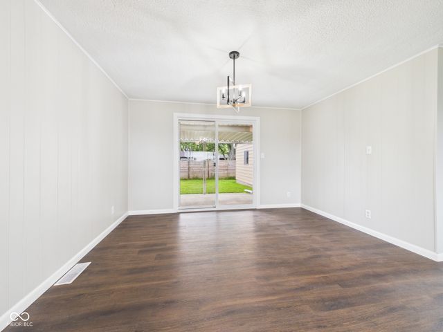 3180 S 200 E, Anderson, IN 46017