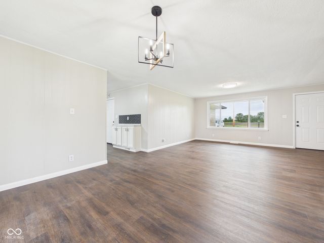 3180 S 200 E, Anderson, IN 46017