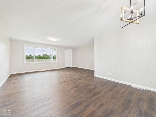 3180 S 200 E, Anderson, IN 46017