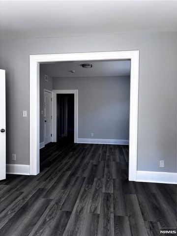 731 Elm 2R, Kearny, NJ 07032