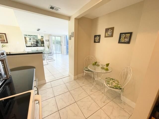 2780 S Ocean Boulevard 312, Palm Beach, FL 33480