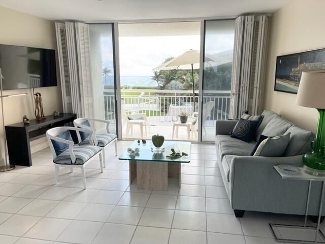 2780 S Ocean Boulevard 312, Palm Beach, FL 33480