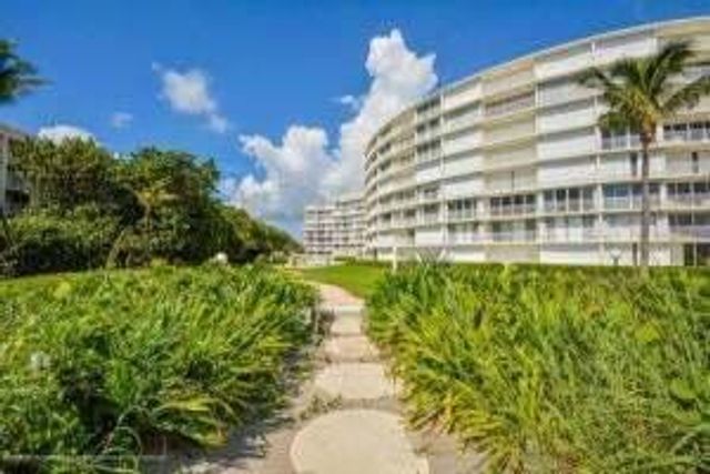 2780 S Ocean Boulevard 312, Palm Beach, FL 33480