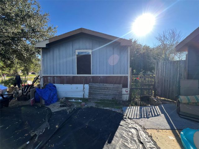 12210 Colston Road, Santa Fe, TX 77510