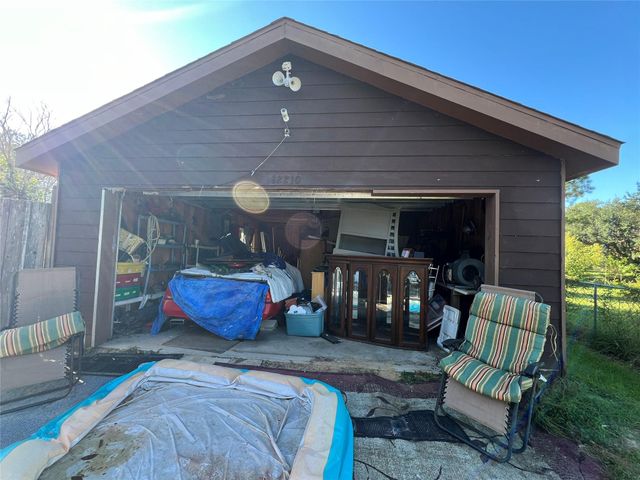 12210 Colston Road, Santa Fe, TX 77510