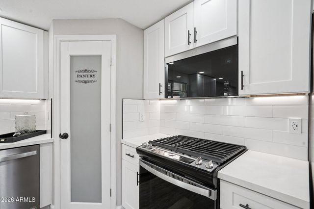 13241 N 15TH Avenue, Phoenix, AZ 85029