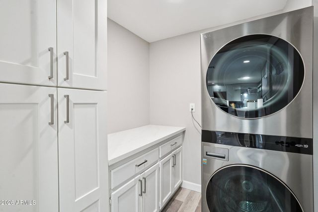 13241 N 15TH Avenue, Phoenix, AZ 85029