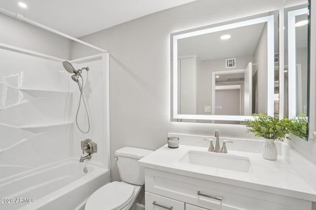 13241 N 15TH Avenue, Phoenix, AZ 85029