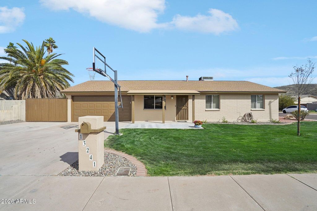 13241 N 15TH Avenue, Phoenix, AZ 85029