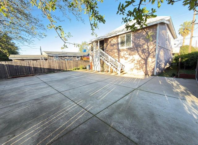 3284 Myers St, Oroville, CA 95966