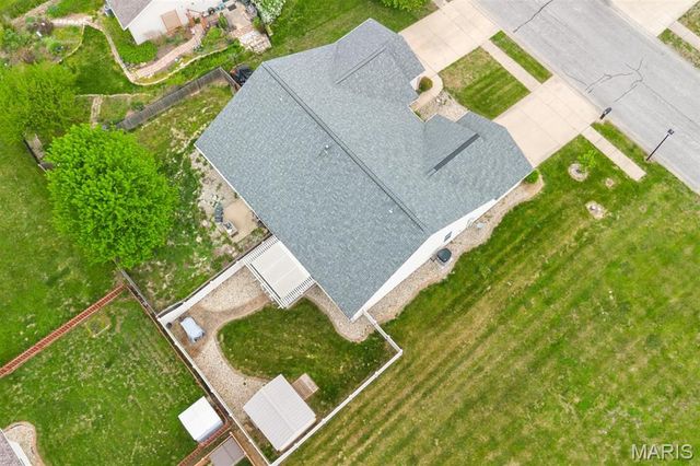 10954 Kentfield Drive, Lebanon, IL 62254