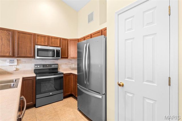 10954 Kentfield Drive, Lebanon, IL 62254