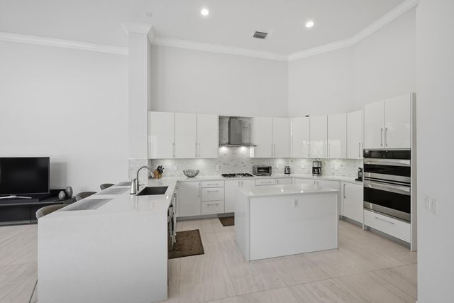 5006 NW 24th Circle, Boca Raton, FL 33431