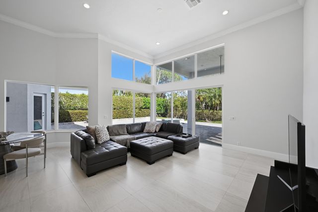 5006 NW 24th Circle, Boca Raton, FL 33431