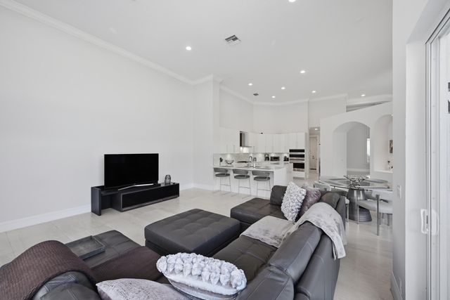 5006 NW 24th Circle, Boca Raton, FL 33431