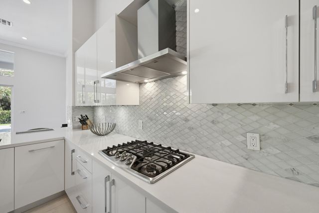 5006 NW 24th Circle, Boca Raton, FL 33431