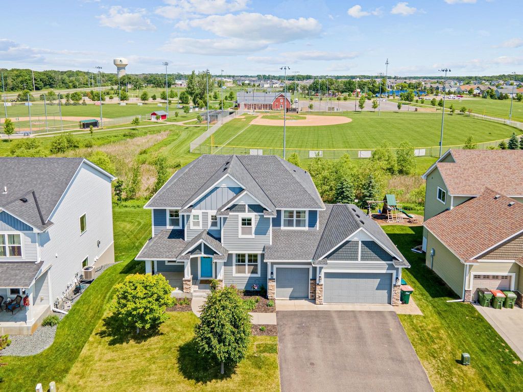 4307 118th Court NE, Blaine, MN 55449