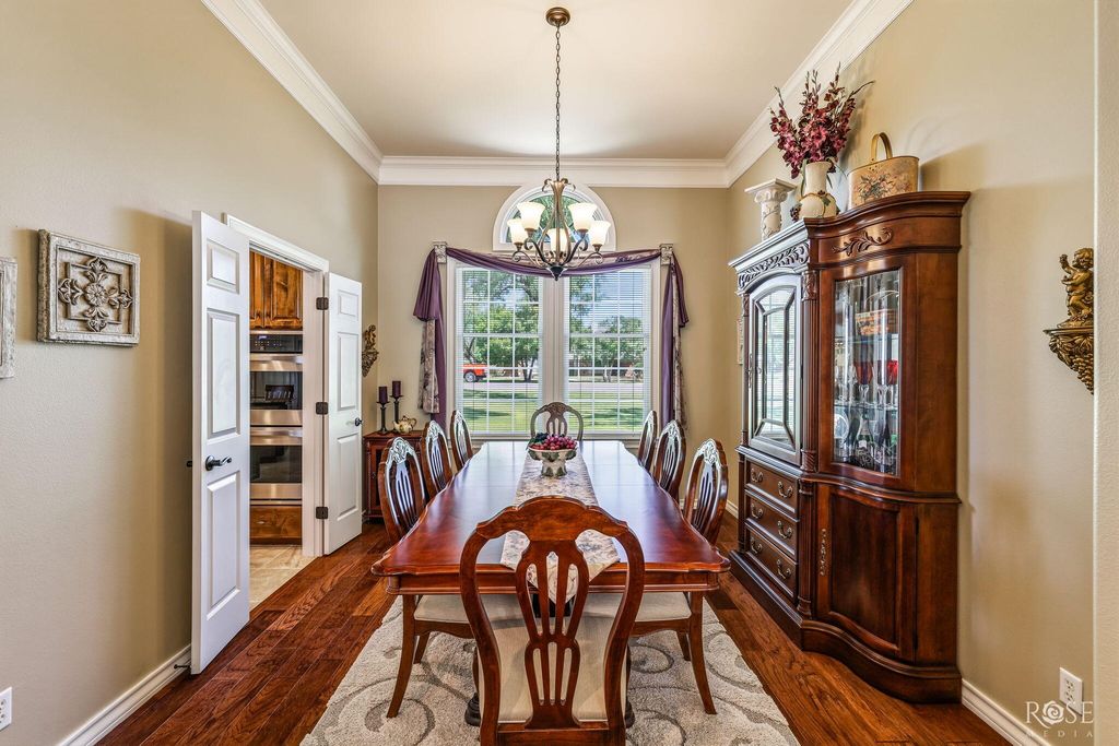 Image 16 of property listing at 1523 Barbara Avenue, San Angelo, TX 76904