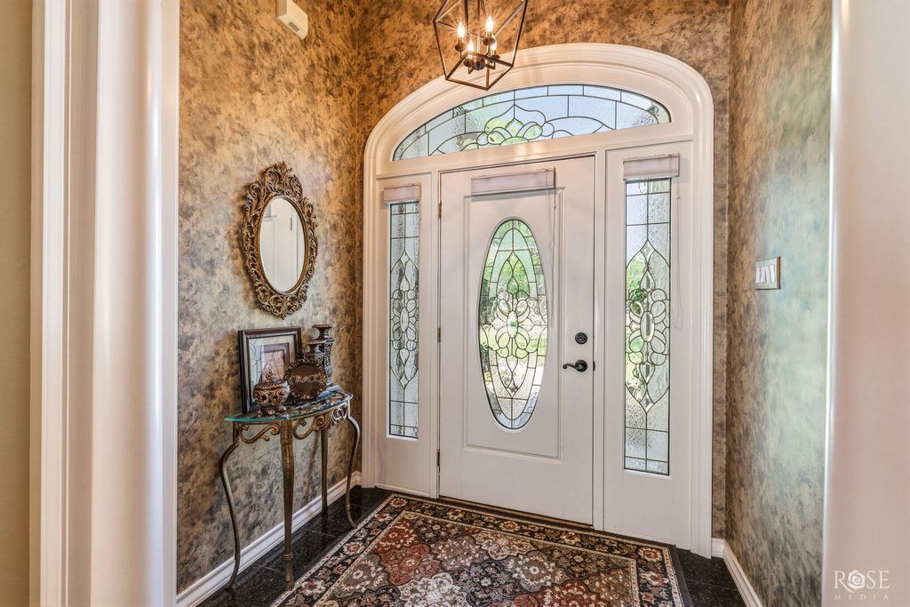 Image 9 of property listing at 1523 Barbara Avenue, San Angelo, TX 76904