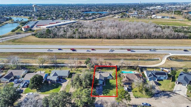 3210 Wavecrest Street, League City, TX 77573