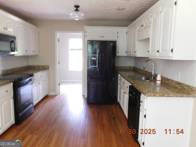 380 Higgins Road, Locust Grove, GA 30248