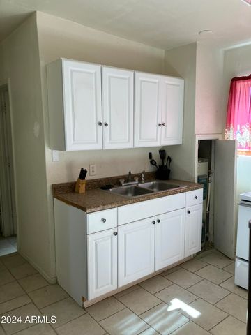 553 W ESPERANZA Avenue, Ajo, AZ 85321