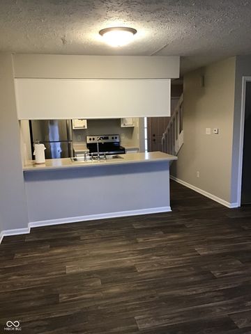 6062 Southbay Drive, Indianapolis, IN 46250