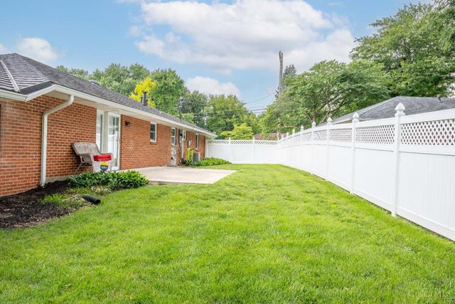 1001 Blossom Heath Road, Lebanon, OH 45036