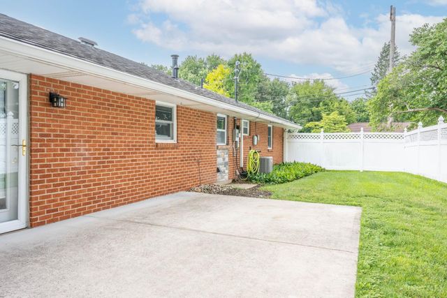 1001 Blossom Heath Road, Lebanon, OH 45036