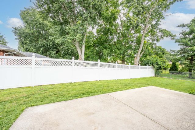 1001 Blossom Heath Road, Lebanon, OH 45036