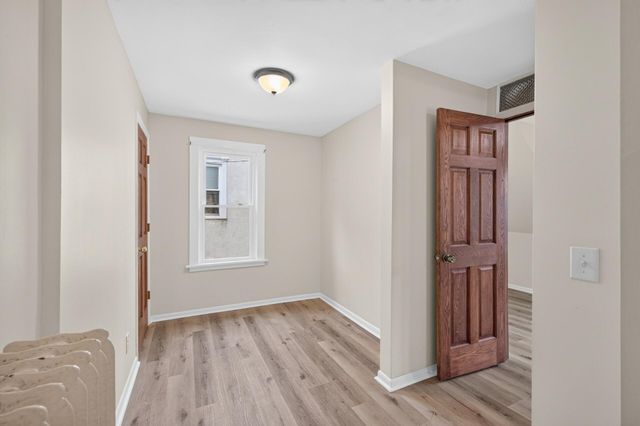 3622 Dupont Avenue N, Minneapolis, MN 55412