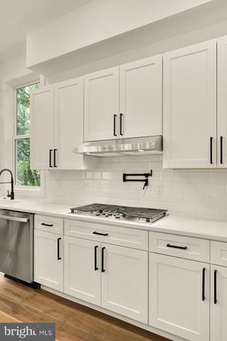 811 SLIGO CREEK PKWY, Takoma Park, MD 20912