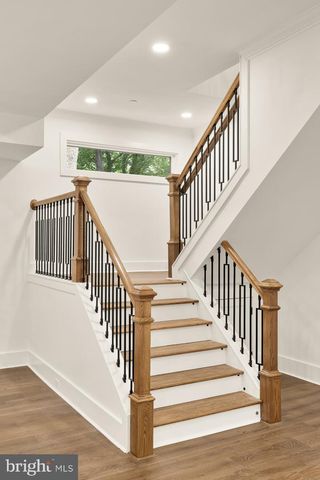 811 SLIGO CREEK PKWY, Takoma Park, MD 20912