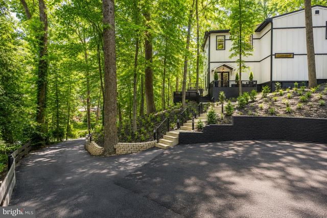 811 SLIGO CREEK PKWY, Takoma Park, MD 20912