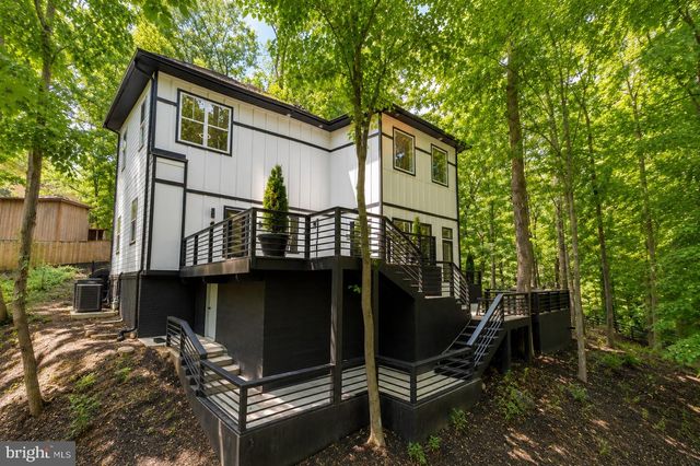 811 SLIGO CREEK PKWY, Takoma Park, MD 20912