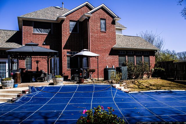 10 Shady Creek Lane, Bridgeport, TX 76426