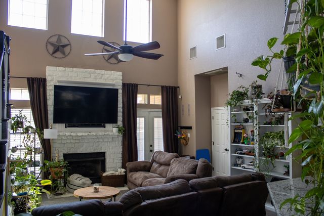 10 Shady Creek Lane, Bridgeport, TX 76426