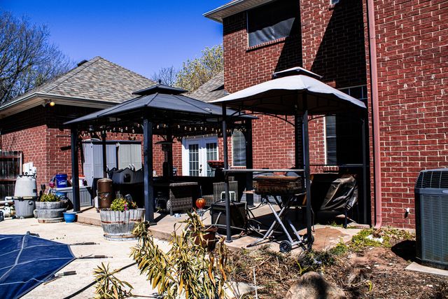 10 Shady Creek Lane, Bridgeport, TX 76426