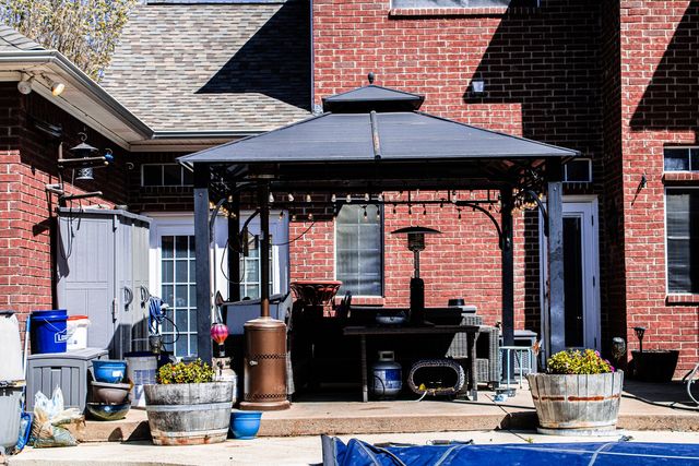 10 Shady Creek Lane, Bridgeport, TX 76426