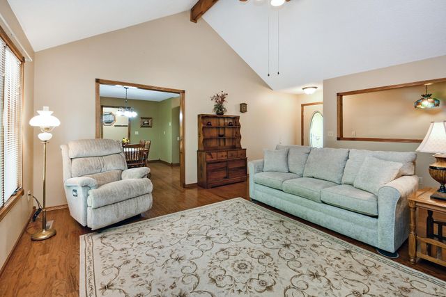 230 Groton Street, Hollister, MO 65672