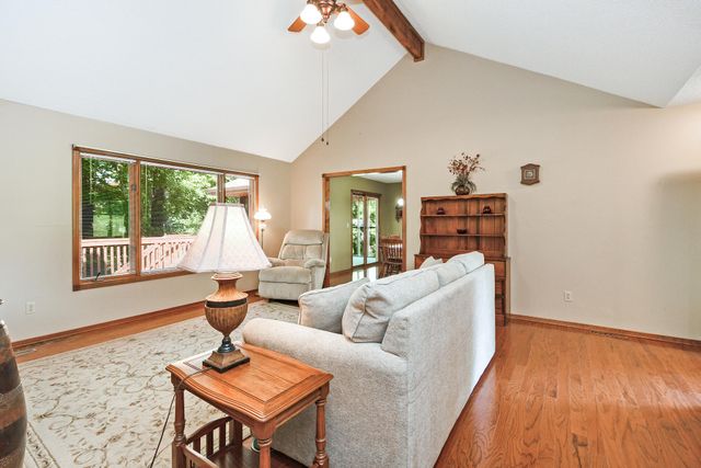 230 Groton Street, Hollister, MO 65672