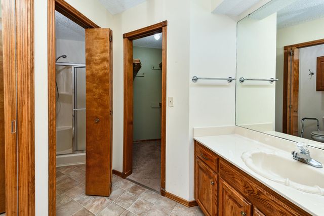 230 Groton Street, Hollister, MO 65672