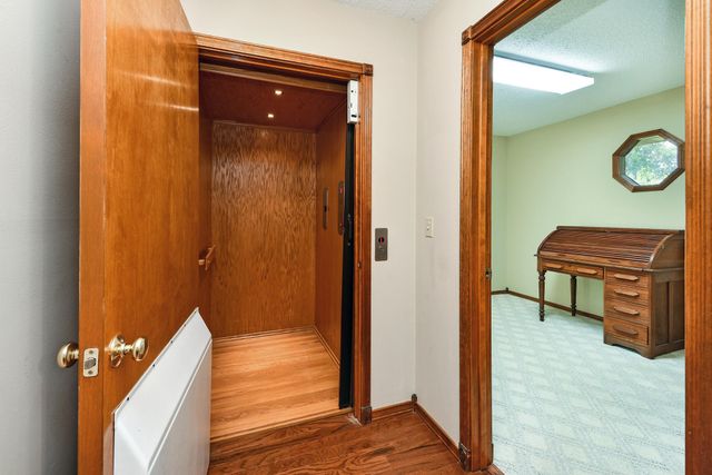 230 Groton Street, Hollister, MO 65672