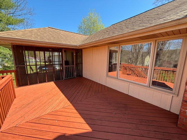 230 Groton Street, Hollister, MO 65672