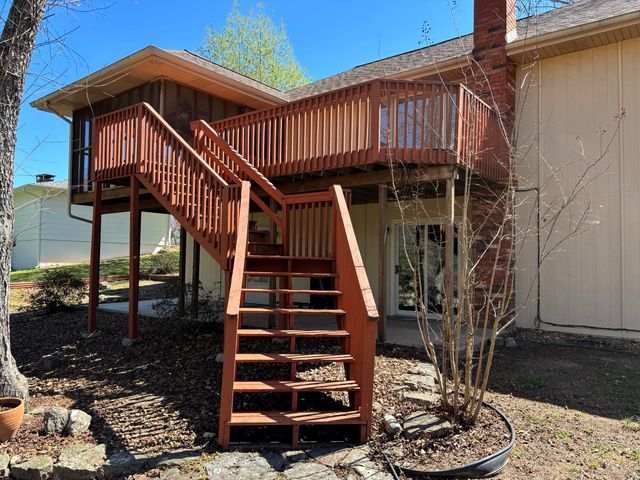 230 Groton Street, Hollister, MO 65672