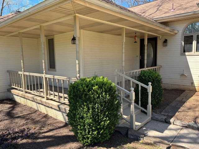 230 Groton Street, Hollister, MO 65672